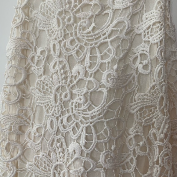 White lace spaghetti strapped dress - Picture 2 of 3